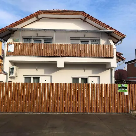 Jacint Apartman Hajdúszoboszló