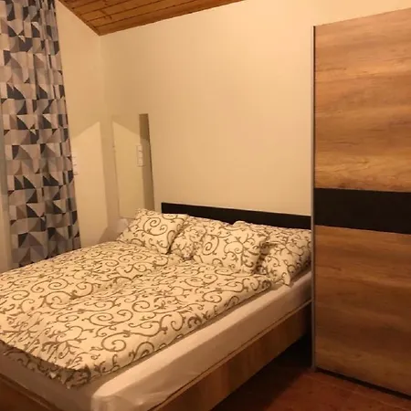ホテル Jacint Apartman ハイデゥソボスロー
